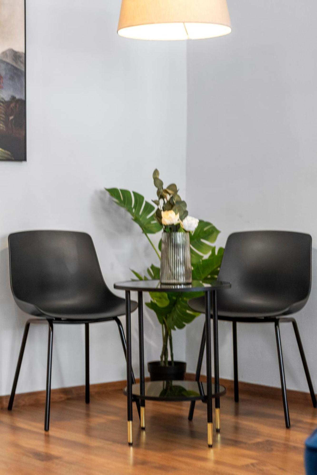 Balcony Apartment, 4 Min To U3 Zipperer Strasse Viena Exterior foto